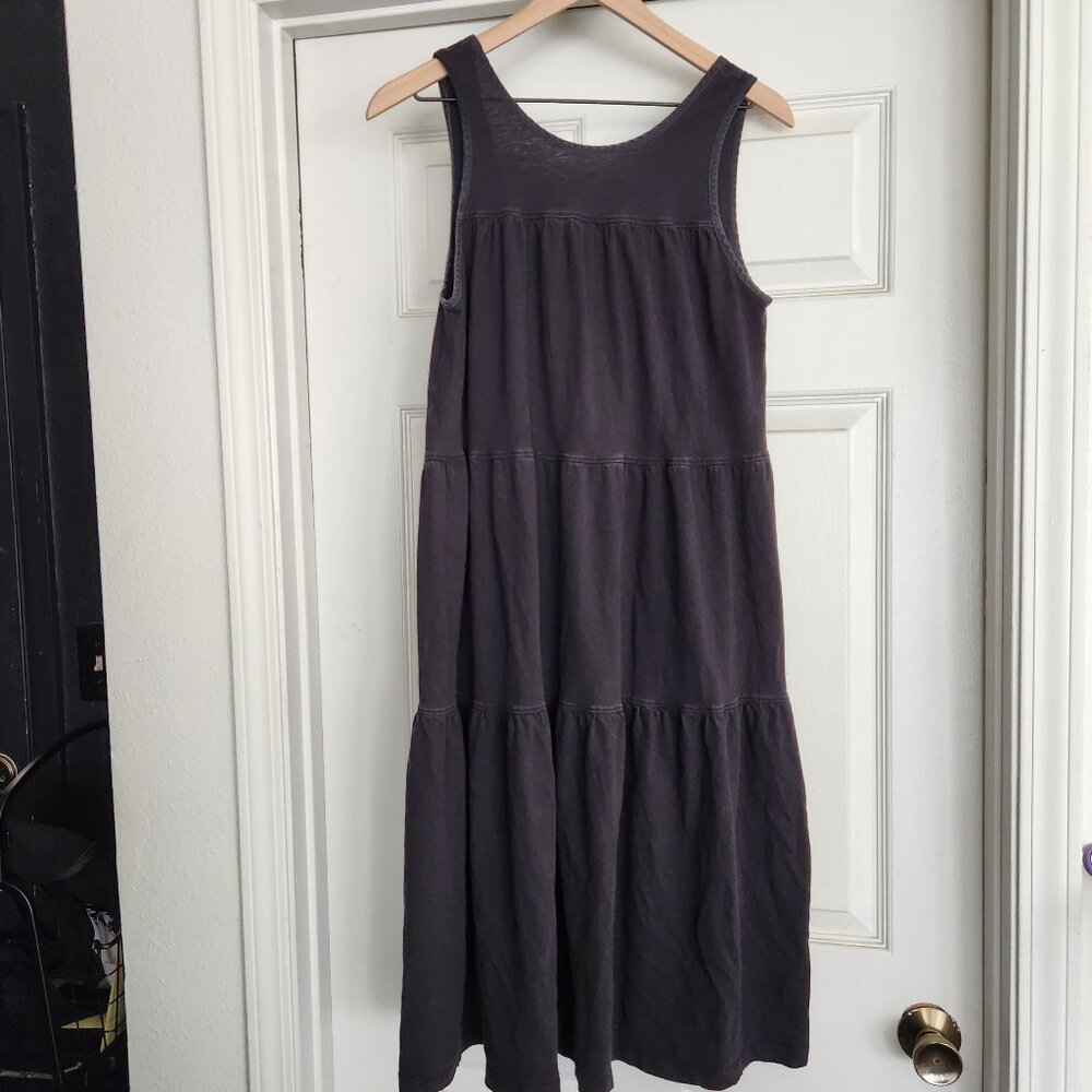 Everlane Tiered Weekend Dress in Black